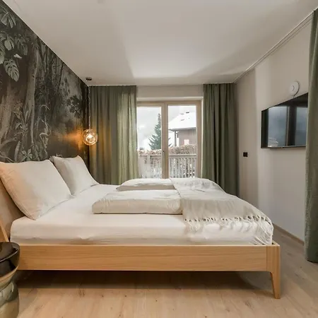 Alpstuga Chill House *