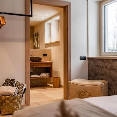 Alpstuga Chill House