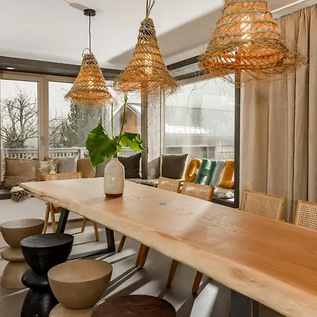 Chill House シャレー シュラートミンク