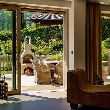 Alpstuga Chill House *
